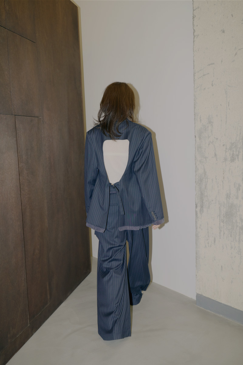 LOOK No.11