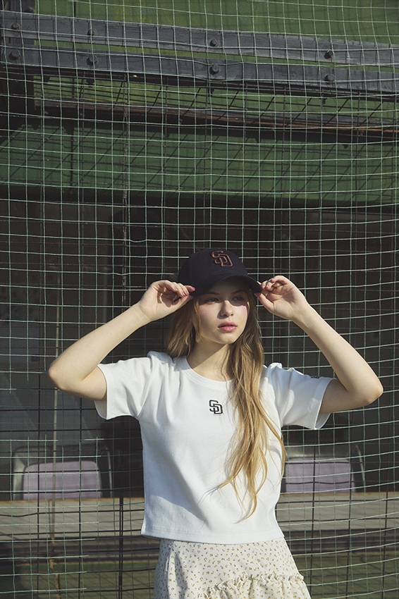 RESEXXY COLLABORATION IMAGE - No.3