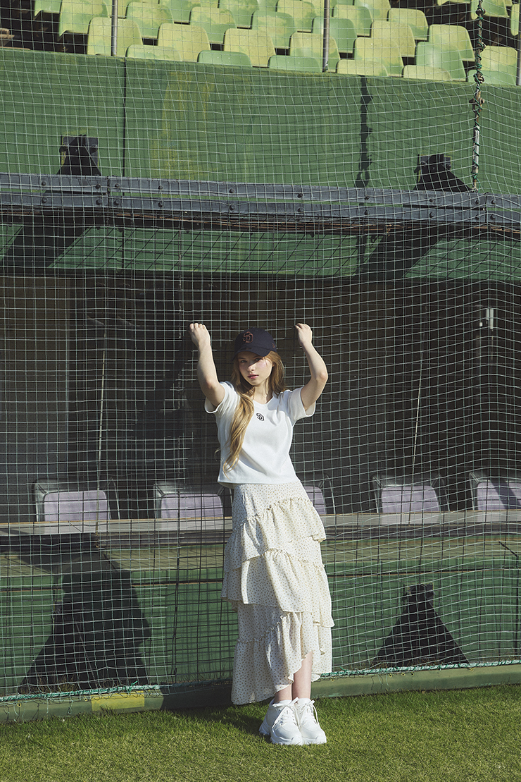 RESEXXY COLLABORATION IMAGE - No.4