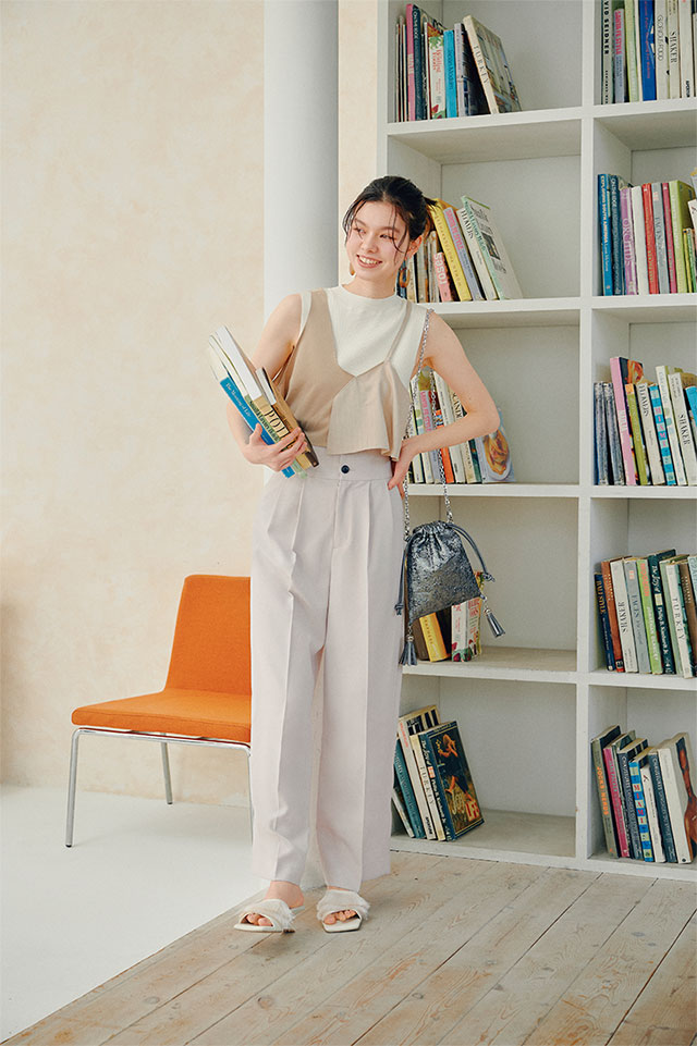 Scene:03 - BOOKSTORE