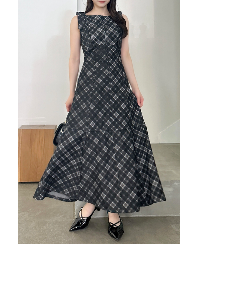 June LOOK BOOK